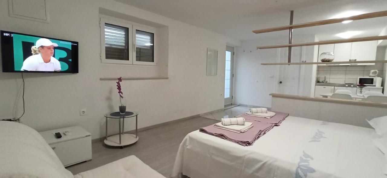 Apartments Marina Makarska Exterior foto