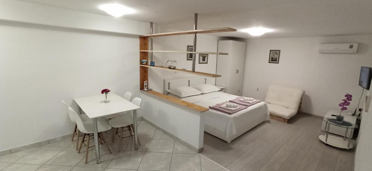 Apartments Marina Makarska Exterior foto